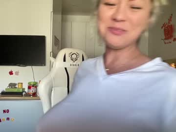 hardcore cam girl kiradivine image #3113728