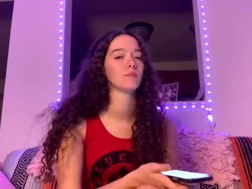 hardcore cam girl kylieexoxoxo2432 image #4464987