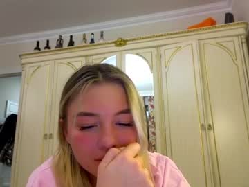 hardcore cam girl lilly_mattsson image #3775262