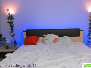 hardcore cam girl foxhilary image #1581303