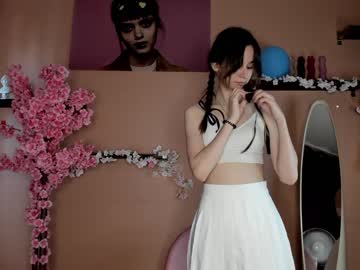 hardcore cam girl emmi_sunshine image #3303597