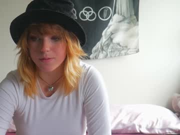 hardcore cam girl sisypheanlove image #3817432