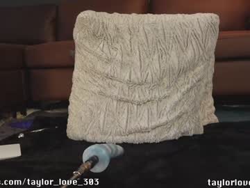 hardcore cam girl taylor_love_303 image #2919493