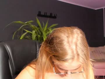 hardcore cam girl linellali image #1859790
