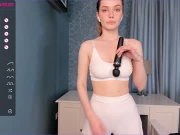 sophiabates hardcore cam