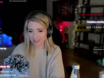 hardcore cam girl kimilee22 image #2858196