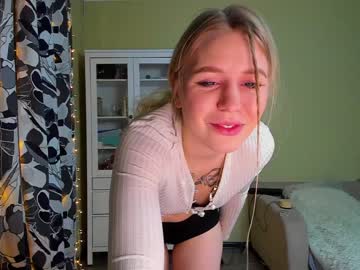 hardcore cam girl lil_shynee image #3945693
