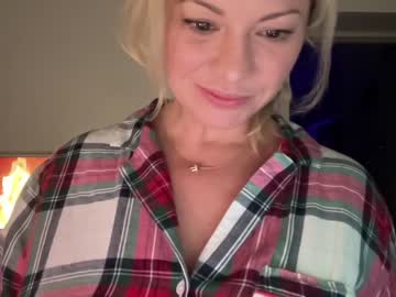hardcore cam girl kiradivine image #1888449