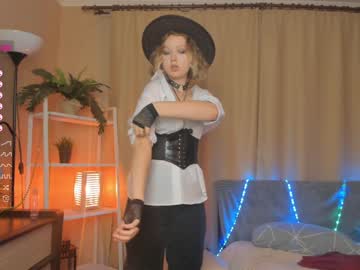 hardcore cam girl juliesalazar image #3223004