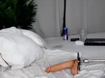 hardcore cam girl dee_waters image #2501252