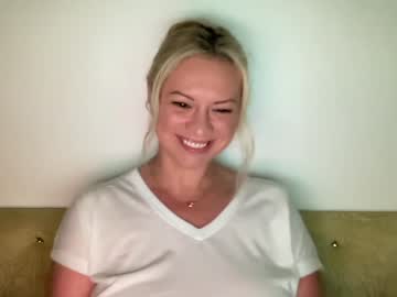 hardcore cam girl kiradivine image #2876635