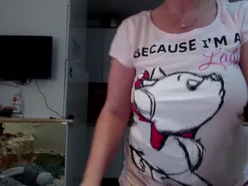 hardcore cam girl kiradivine image #1324407