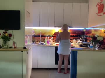 hardcore cam girl kiradivine image #3491103