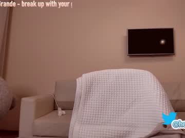 hardcore cam girl hollyextra image #510950