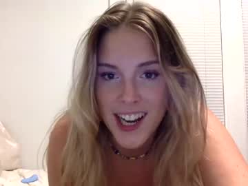 hardcore cam girl fantasiafields image #3245621