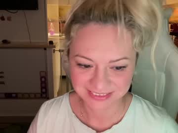 hardcore cam girl kiradivine image #2529550
