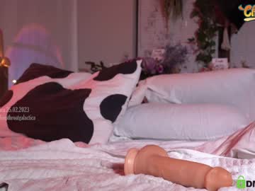 hardcore cam girl _deepthroatgalactica image #2533453