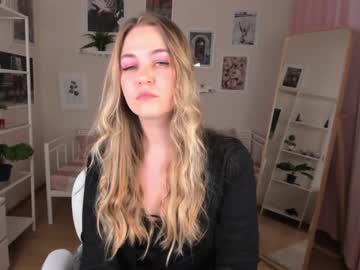 aurora_howard hardcore cam