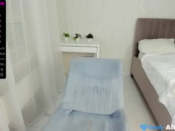 hardcore cam girl alisaa_1 image #2220458