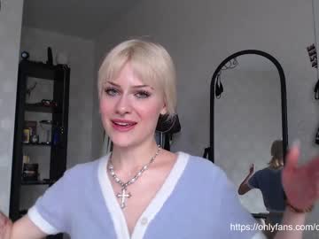 hardcore cam girl _mllymoore_ image #1513006