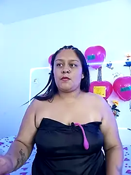 Stripchat sex cam Luisa-hotdirty